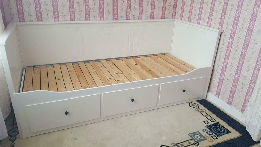 Lits, Enlèvement, Comme neuf