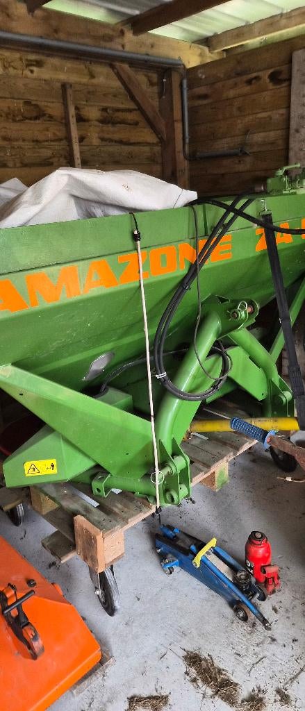 amazone strooier, Zakelijke goederen, Ophalen, Akkerbouw, Gewasbescherming en Bemesting