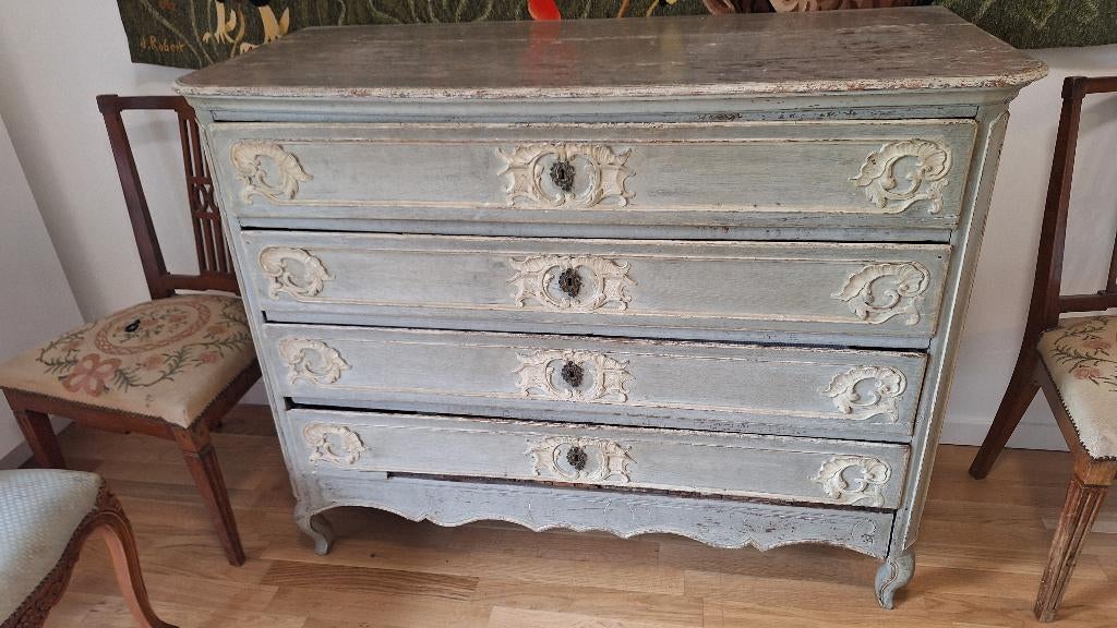 Commode époque Louis XV, Enlèvement, Utilisé