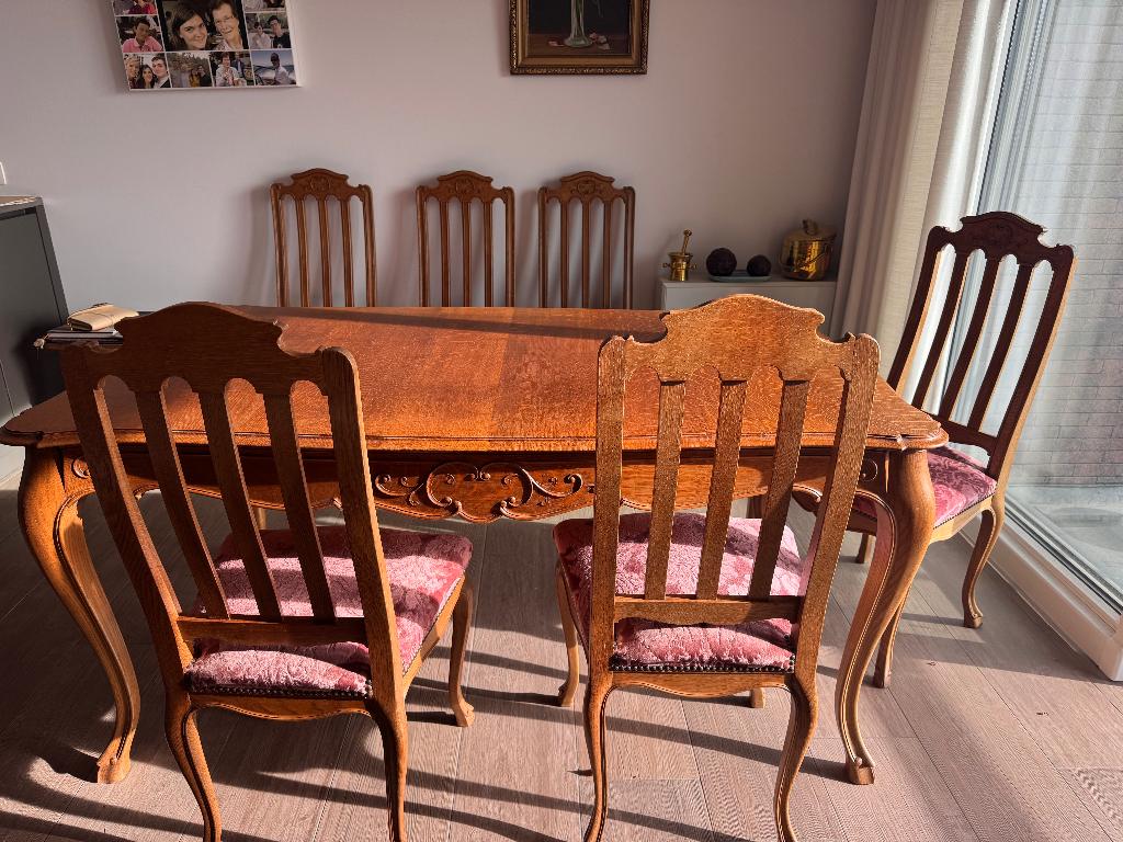 Grote massief eikenhouten eettafel en 8 stoelen, Huis en Inrichting, Complete eetkamers, Ophalen, Zo goed als nieuw, Vintage - Style Louis XV