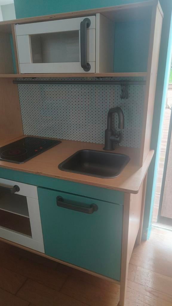 Cuisine enfant Ikea customisée retro play kitchen
