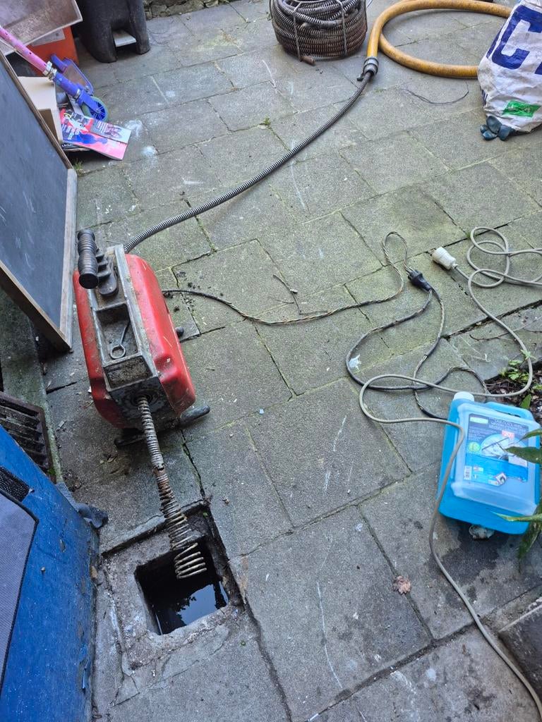 Débouchage déboucheur canalisation 0466221999