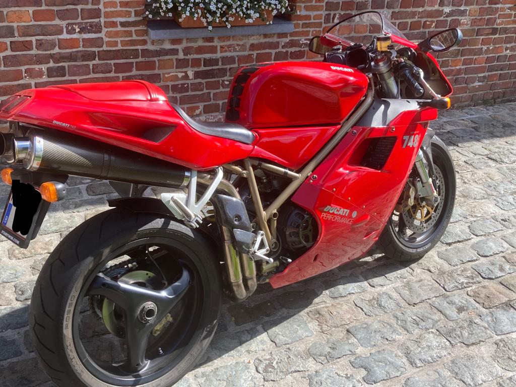 ducati 748