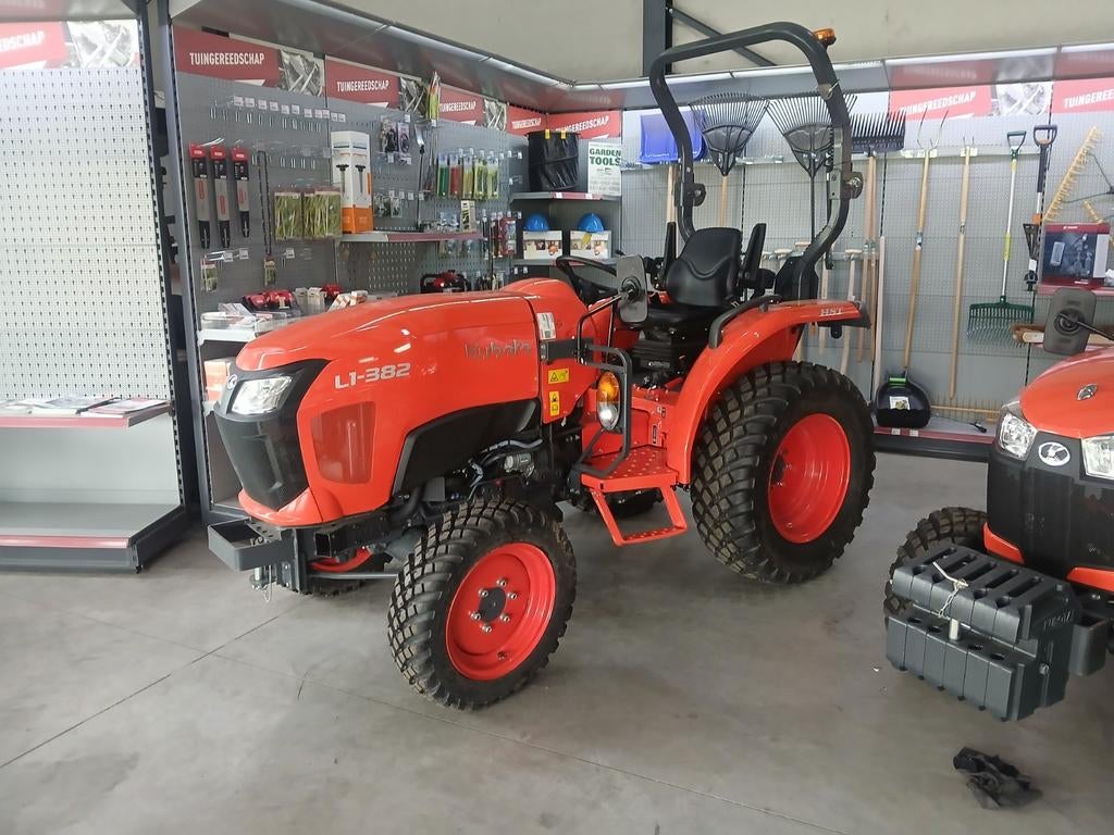 Kubota L1-382, Zakelijke goederen, Landbouw | Tractoren, Ophalen
