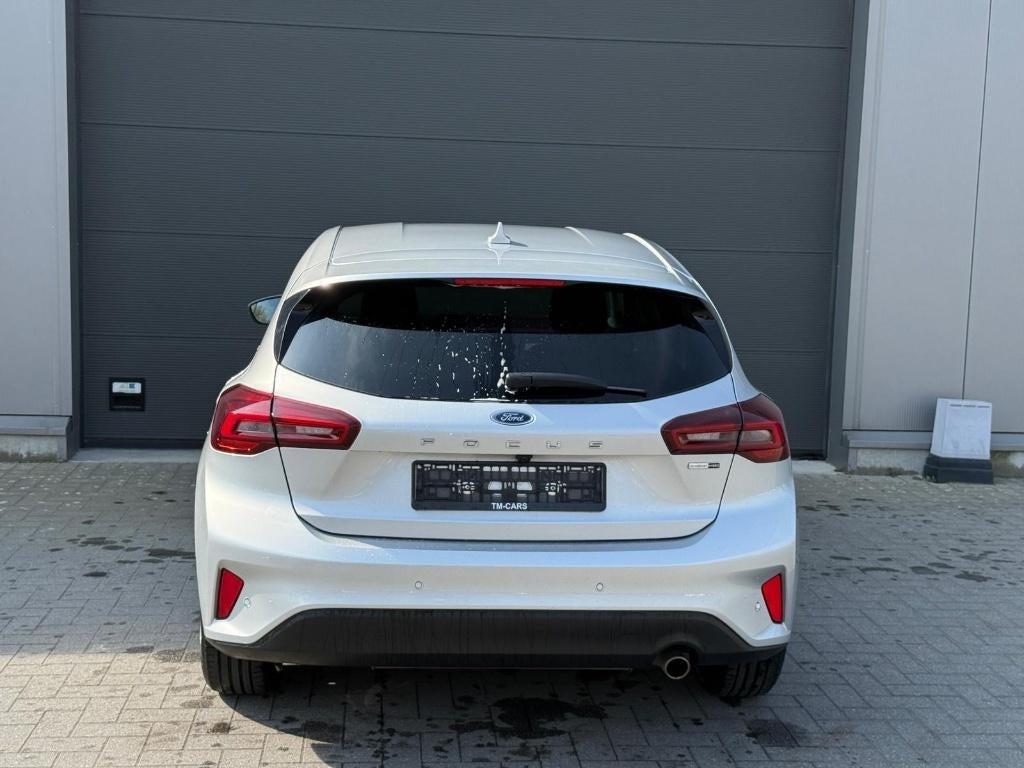 Ford Focus benzine automaat 155pk, Auto's, Bedrijf, 5 zetels, 5 deurs, 3 cilinders