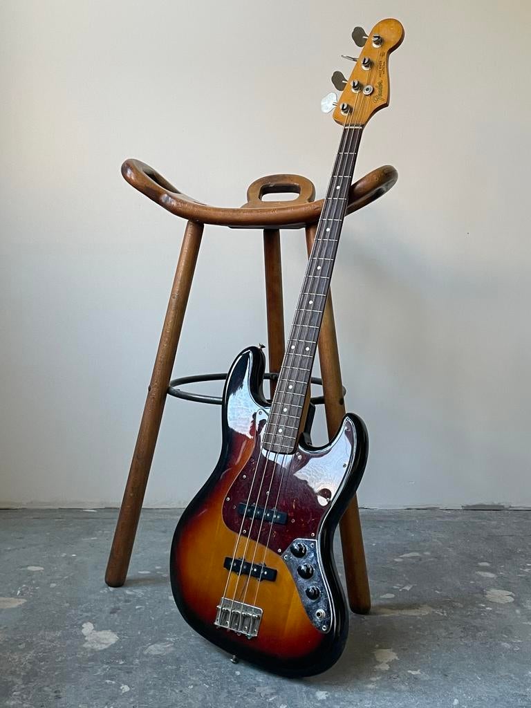 Fender Jazz Bass MIJ 80’s - JV serie, Musique & Instruments, Instruments à corde | Guitares | Basses, Enlèvement ou Envoi, Comme neuf