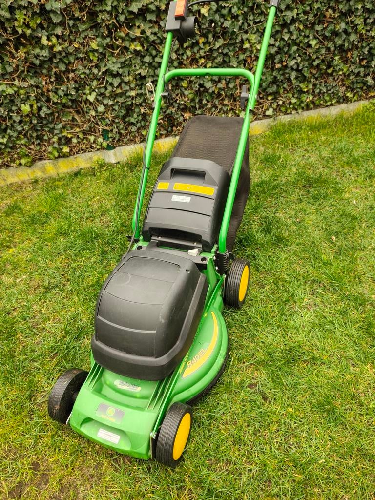 Grasmaaier John Deere., Jardin & Terrasse, Tondeuses à gazon, John Deere, Tondeuse rotative, 30 à 39 cm, Enlèvement
