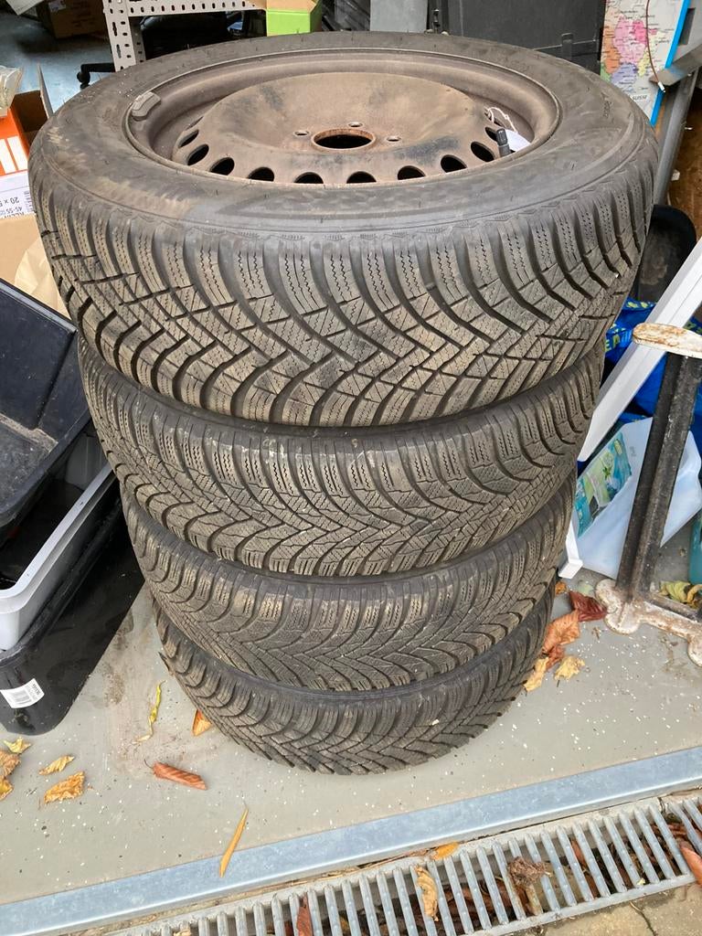 Pneus hiver Hankook winter RS3, Enlèvement, Comme neuf