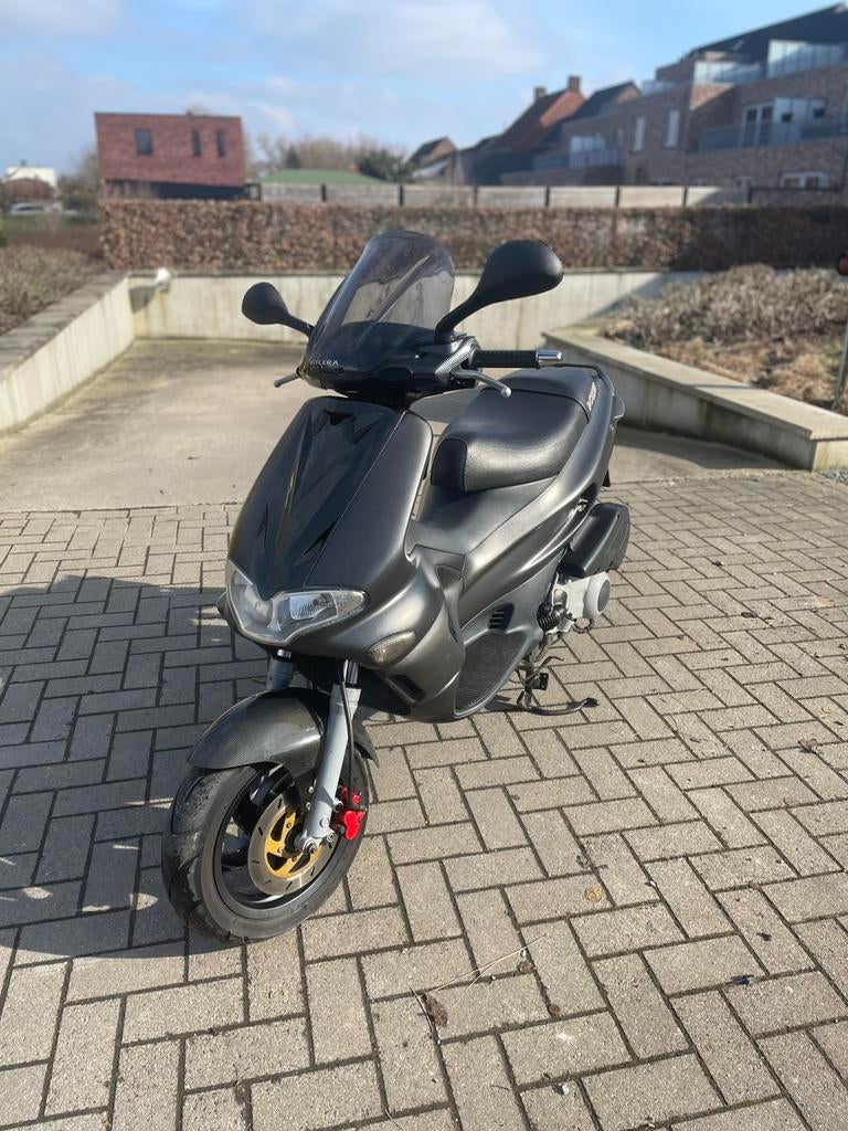 Gilera runner 180 vxr dd, Fietsen en Brommers, Ophalen, Zo goed als nieuw