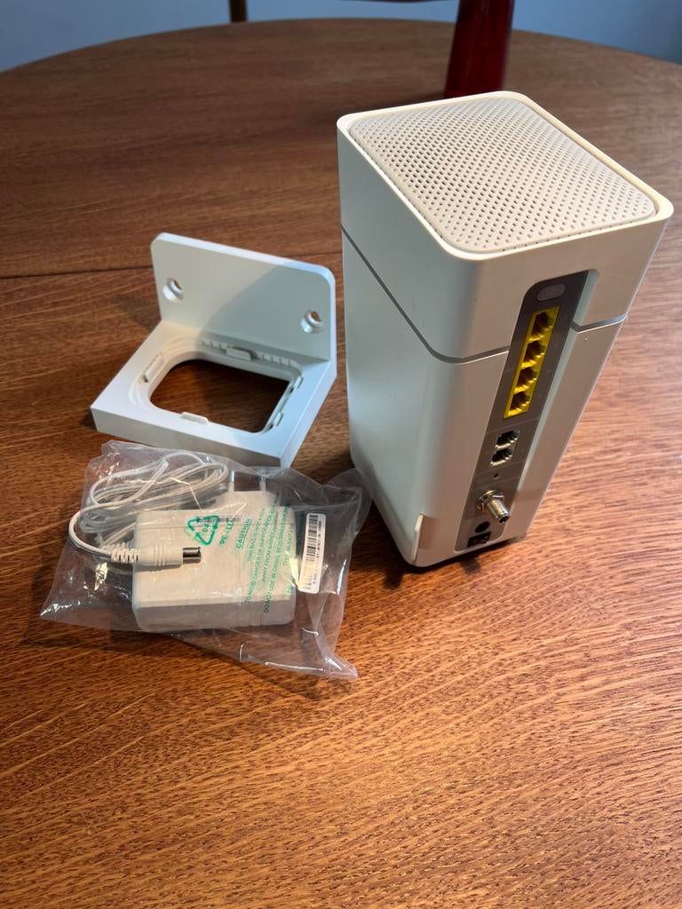 Telenet CH8568LG WiFi Router / Modem, Computers en Software, Ophalen, Zo goed als nieuw