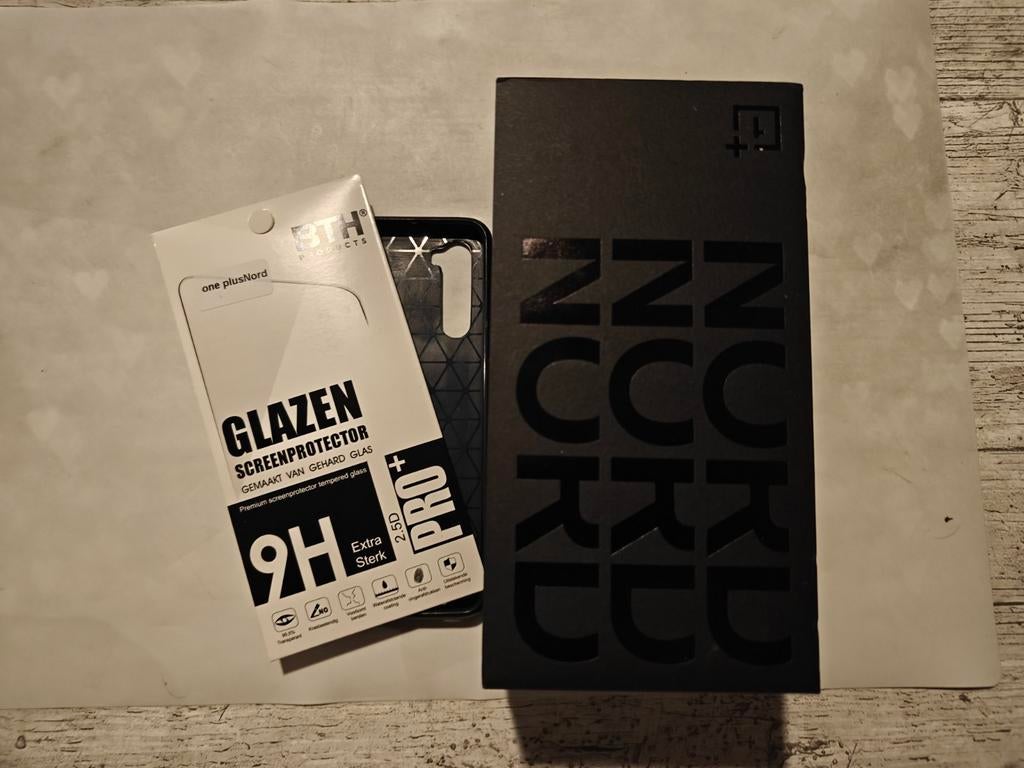 OnePlus Nord AC2003 met lader+nieuwe kbl+hoesje+screen prot, Telecommunicatie, Ophalen of Verzenden, Overige modellen