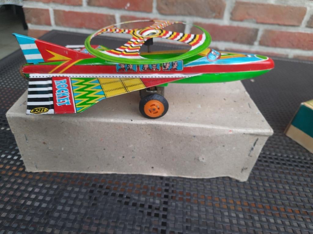 SPECTRO ROCKET in BLIK van GIRNAR * NIEUW *, Ophalen