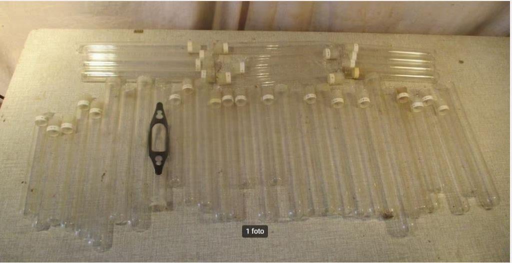 Beau lot de flacons de laboratoire en verre, Antiquités & Art, Enlèvement ou Envoi