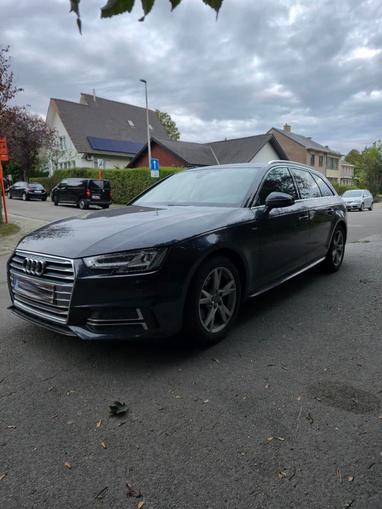 Audi A4 B9 150ch S Line volledig LED, Auto's, Audi, Blauw, A4, Leder, 5 deurs