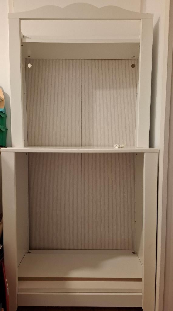 Bibliothèque Ikea Hensvik, Enlèvement, Utilisé