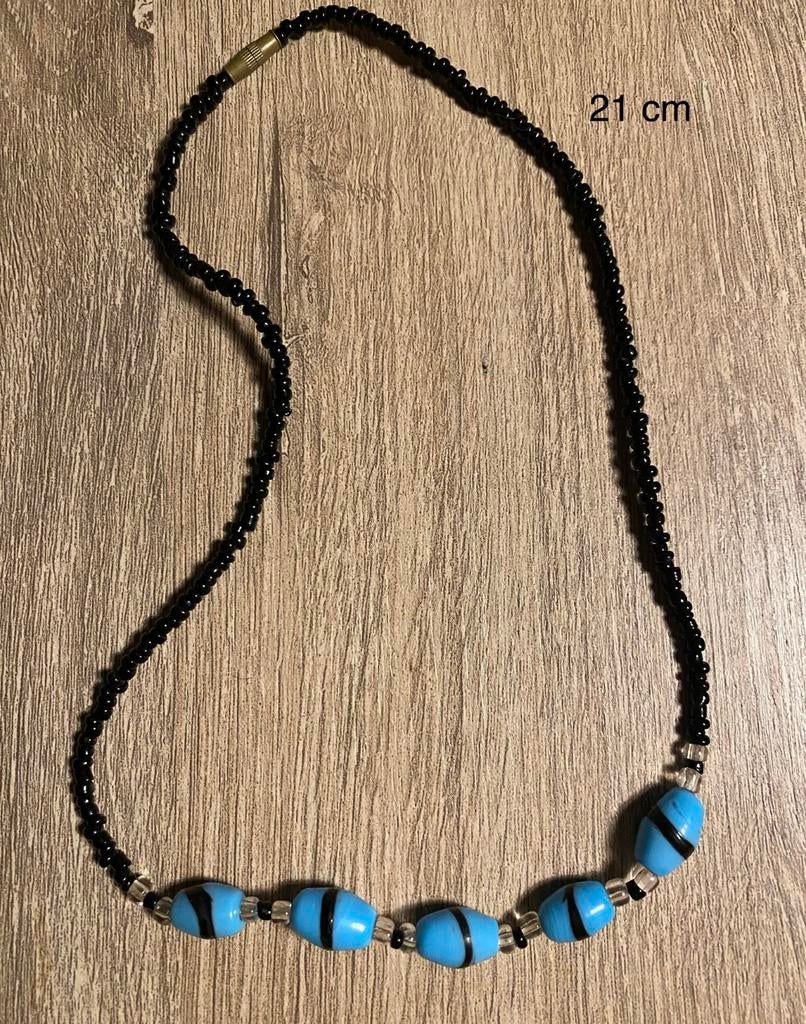 🔥 Zwarte ketting met blauwe parels - Senegal, Handtassen en Accessoires, Kettingen, Ophalen of Verzenden