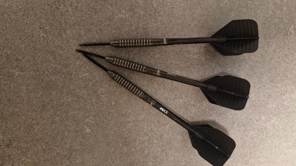 Dartpijlen crocforce one80 cf2 25gram, Ophalen, Zo goed als nieuw, Pijlen