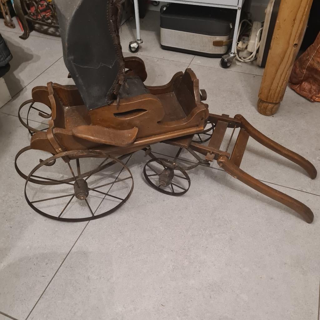 Calèche de poupée vintage, Antiquités & Art, Enlèvement