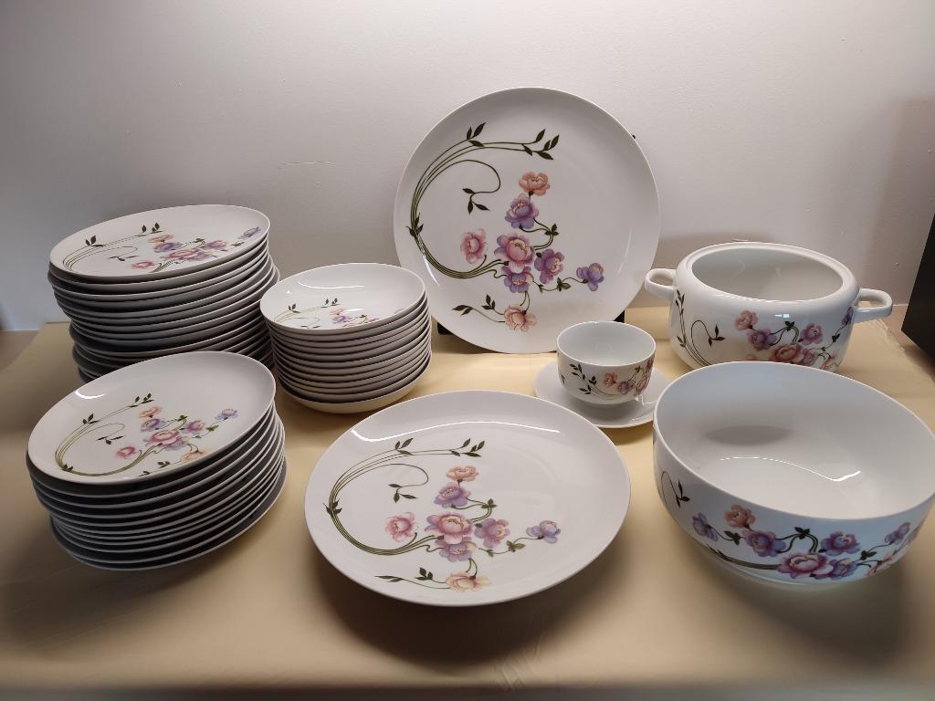 Service assiettes & Plats " Elite Porcelaine, Service complet, Poterie rustique, Comme neuf, Enlèvement
