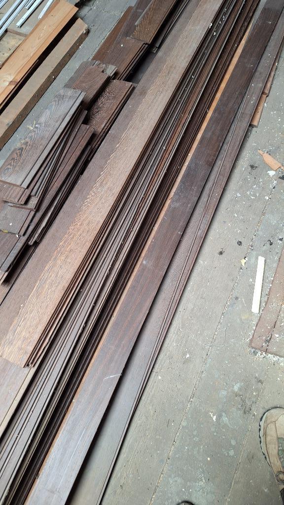 LAMBRIS ET PLINTHES WENGE, Neuf, Enlèvement, 250 cm ou plus, Plinthes