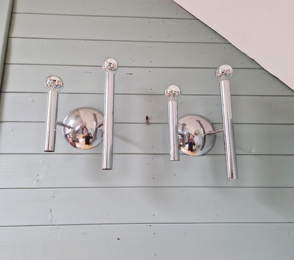 Paire d'appliques murales Space Age en métal chromé, 1970, Antiquités & Art, Enlèvement ou Envoi