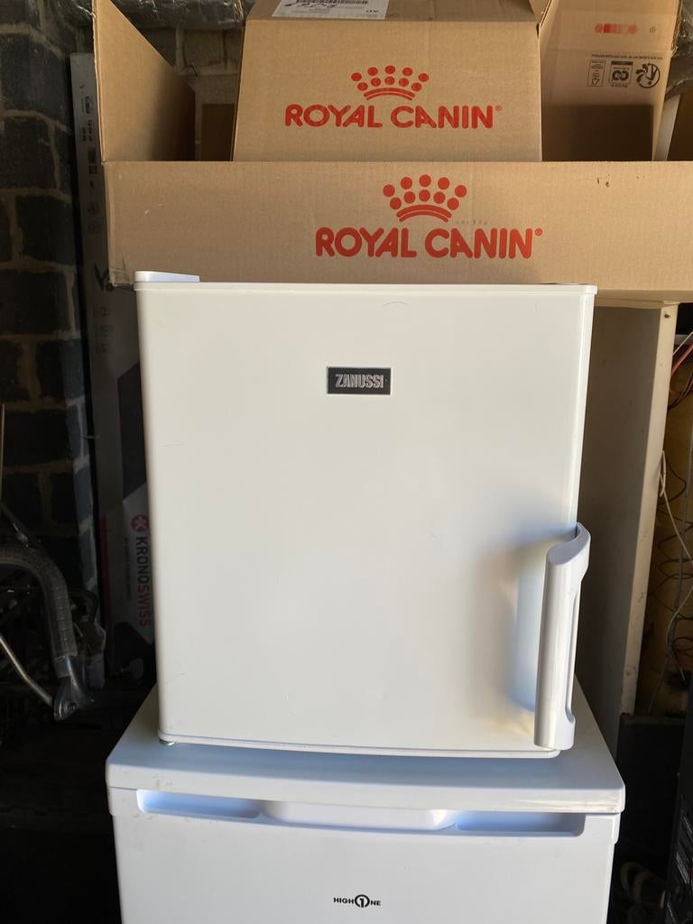 Frigo de table à vendre, Ophalen