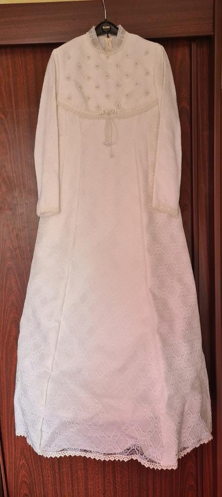 Superbe robe communiante année 70, Enlèvement