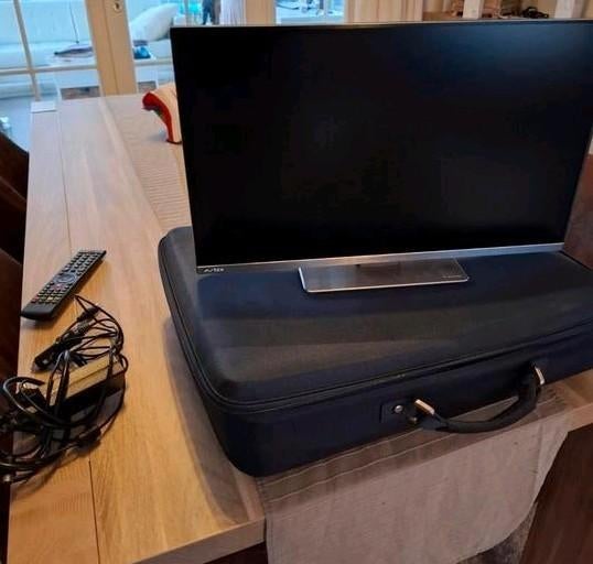 Avtex led tv 12v met dvd speler 21,5 ", Enlèvement, Comme neuf