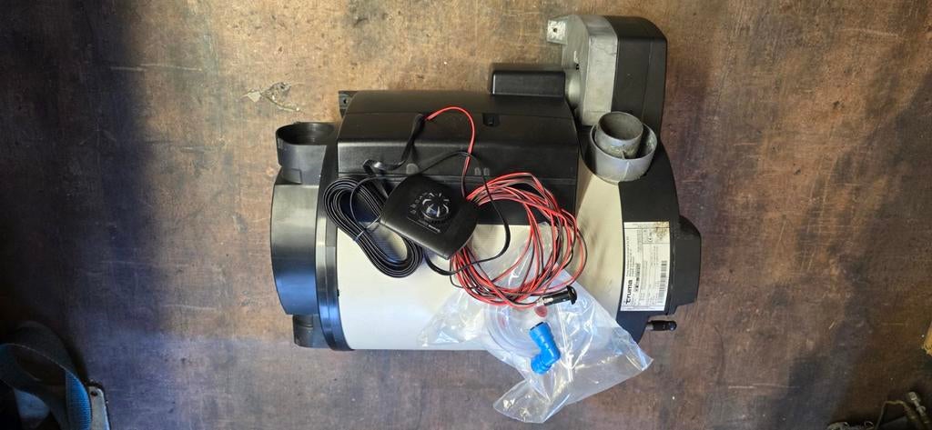 Truma kachel/boiler COMBI 6, 12V-30MB met nieuwe bediening, Ophalen