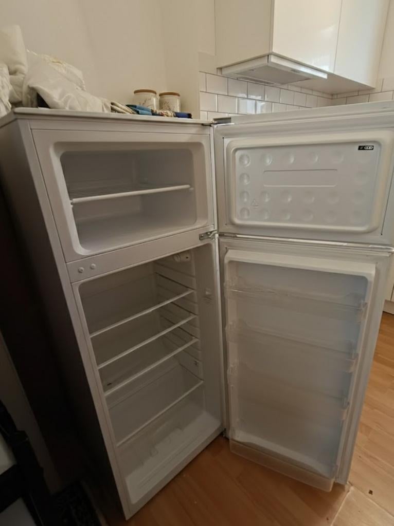 Frigo Combiné High One – Blanc – Très Bon État, Electroménager, Réfrigérateurs & Frigos, Avec compartiment congélateur