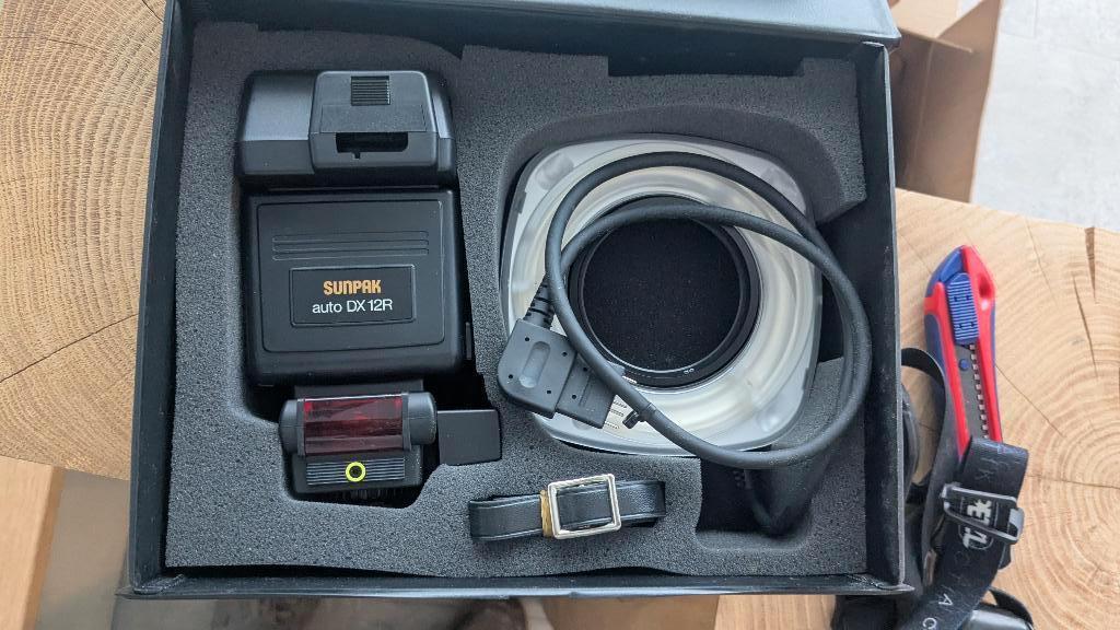 Sunpak Auto DX-12R ringflitser, Ophalen of Verzenden, Zo goed als nieuw, Overige merken