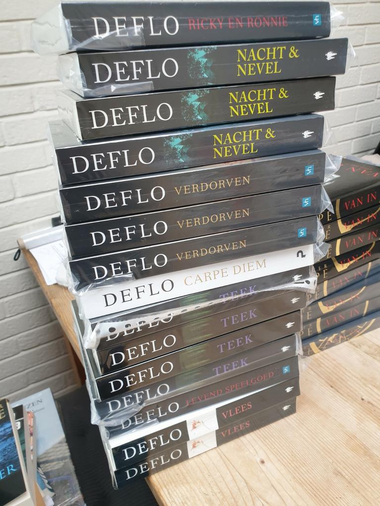 Boeken Vlaamse  thrillers LUC DEFLO THRILLER, Enlèvement ou Envoi, Comme neuf