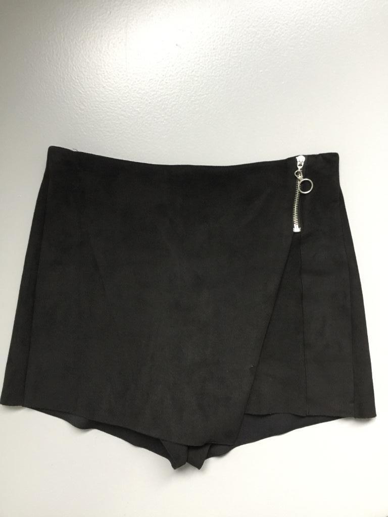soepel zwart rokje/shortje in zachte daim, Zara, maat M, Enlèvement, Taille 38/40 (M), Noir