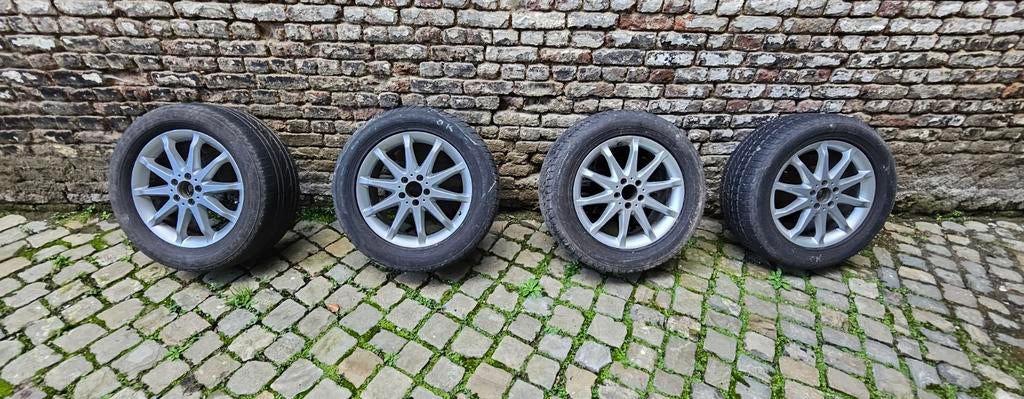 4 jantes d"une Mercedes R320 8Jx18H2 ET67, Autos : Pièces & Accessoires, Pneus & Jantes, Enlèvement ou Envoi, Jante(s)