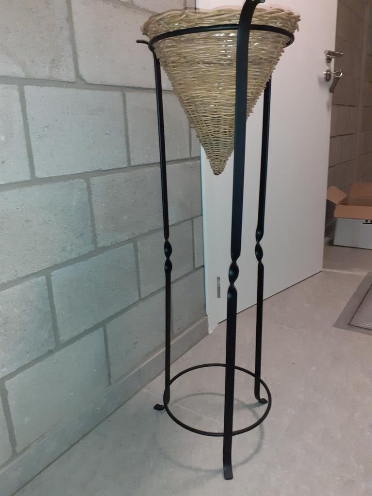 Plantenstaander metaal, Enlèvement, Utilisé