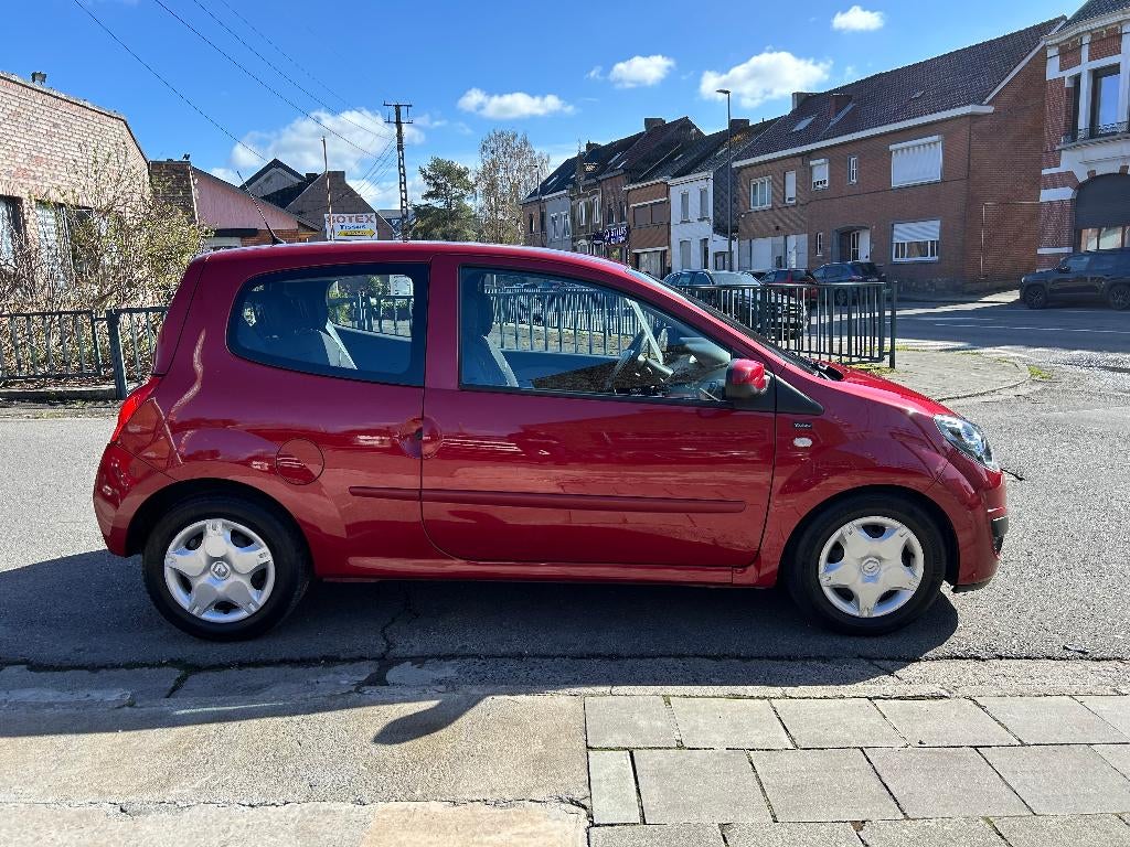 Renault Twingo 1.2i Yahoo! 55 (75) 1E PROP GAR.1 JAAR, Auto's, Voorwielaandrijving, https://public.car-pass.be/vhr/586b3071-faf8-4a8e-a909-c78fe23c4df7