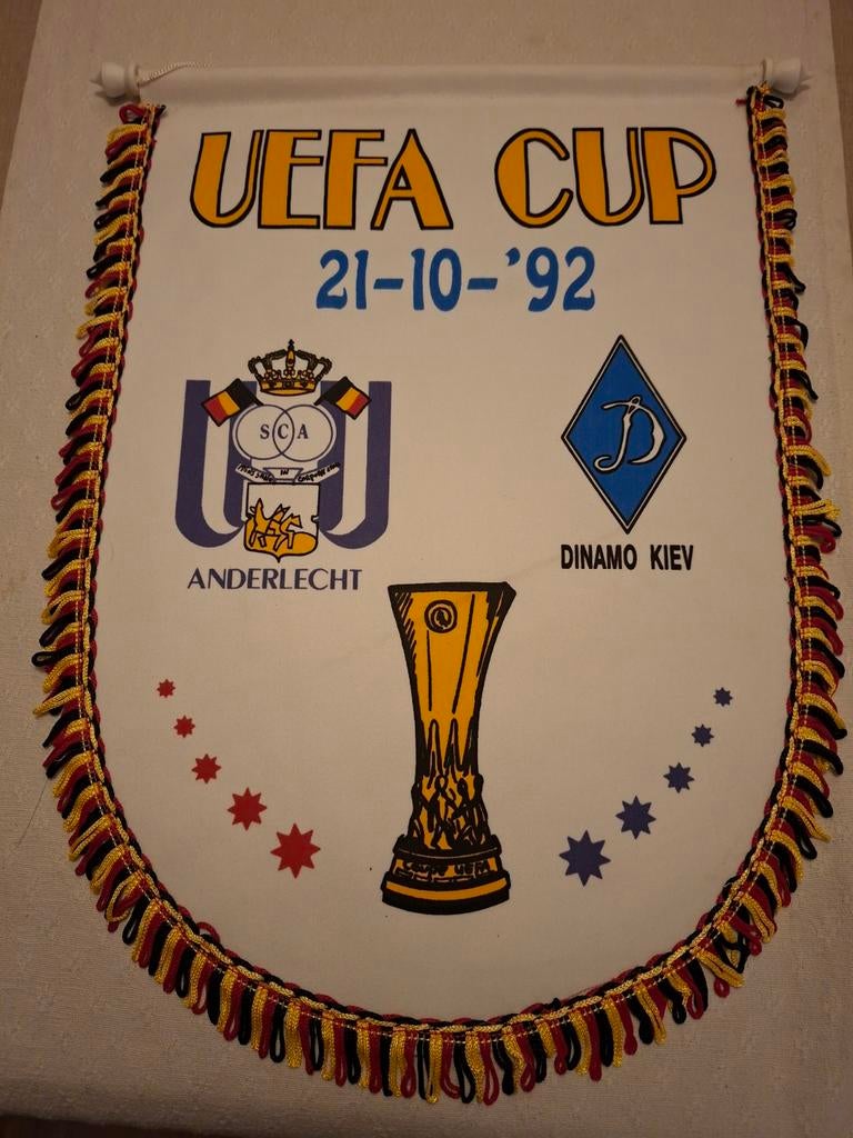 Fanion RSC ANDERLECHT - DINAMO KIEV 1992, Enlèvement