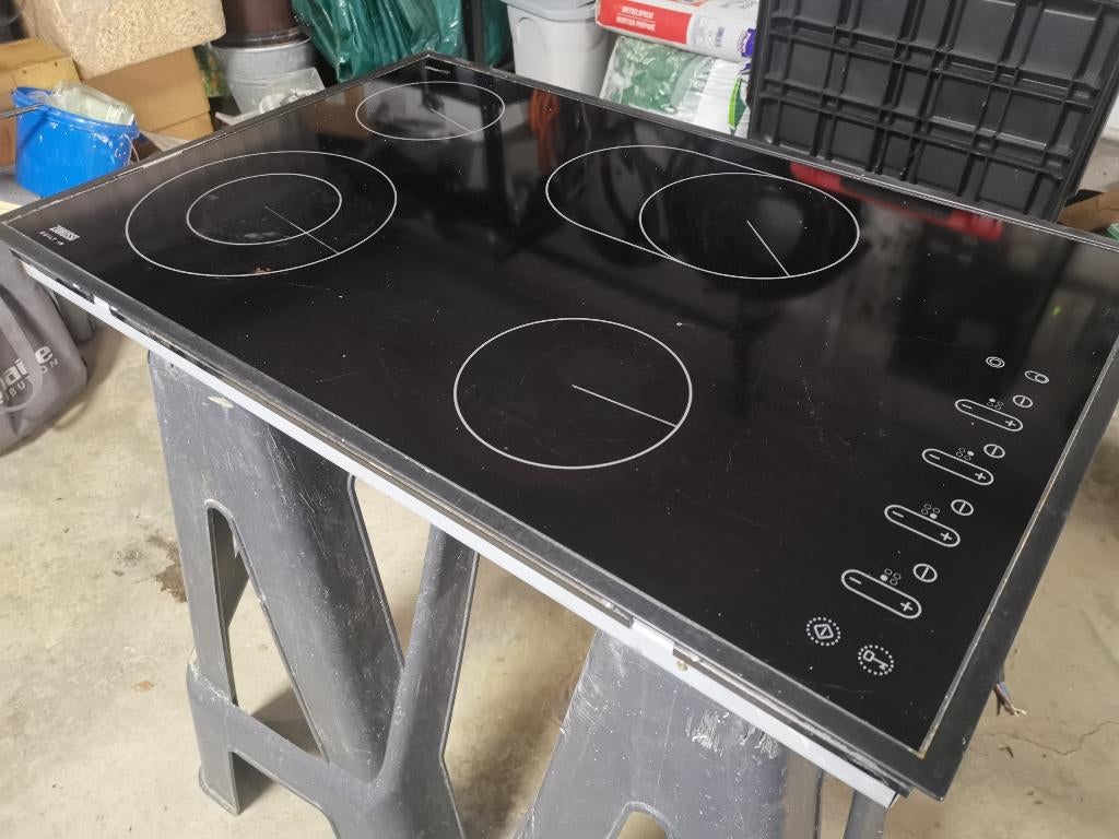 Table de cuisson vitrocéramique, Elektronische apparatuur, Kookplaten, Ophalen, Halogeen, Gebruikt, 4 kookzones