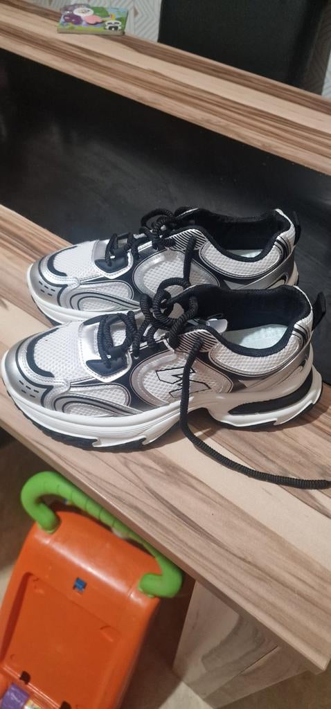 New balance, Enlèvement ou Envoi