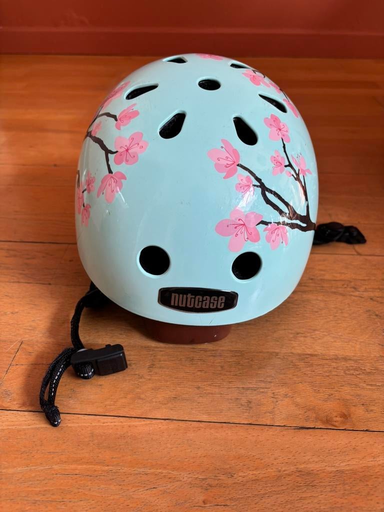 Nutcase Helm Street Cherry Blossom Small, Fietsen en Brommers, Fietsaccessoires | Fietshelmen, Ophalen, Gebruikt, S, Meisje
