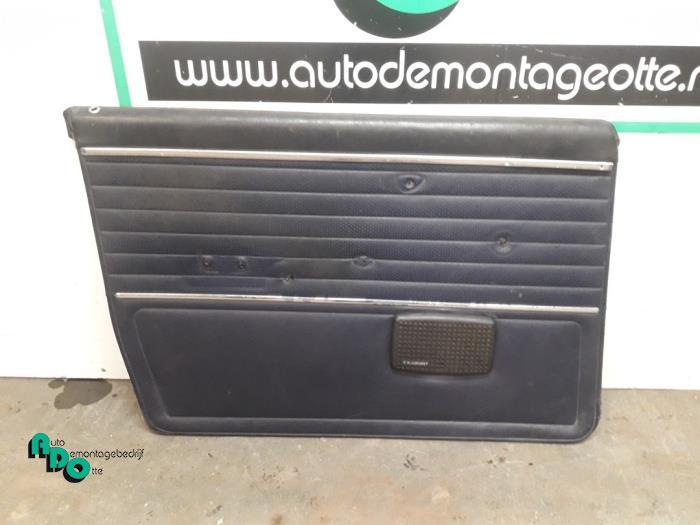 Revêtement portière 4portes avant gauche d'un BMW 5-Serie, -, 3 mois de garantie, Utilisé, -