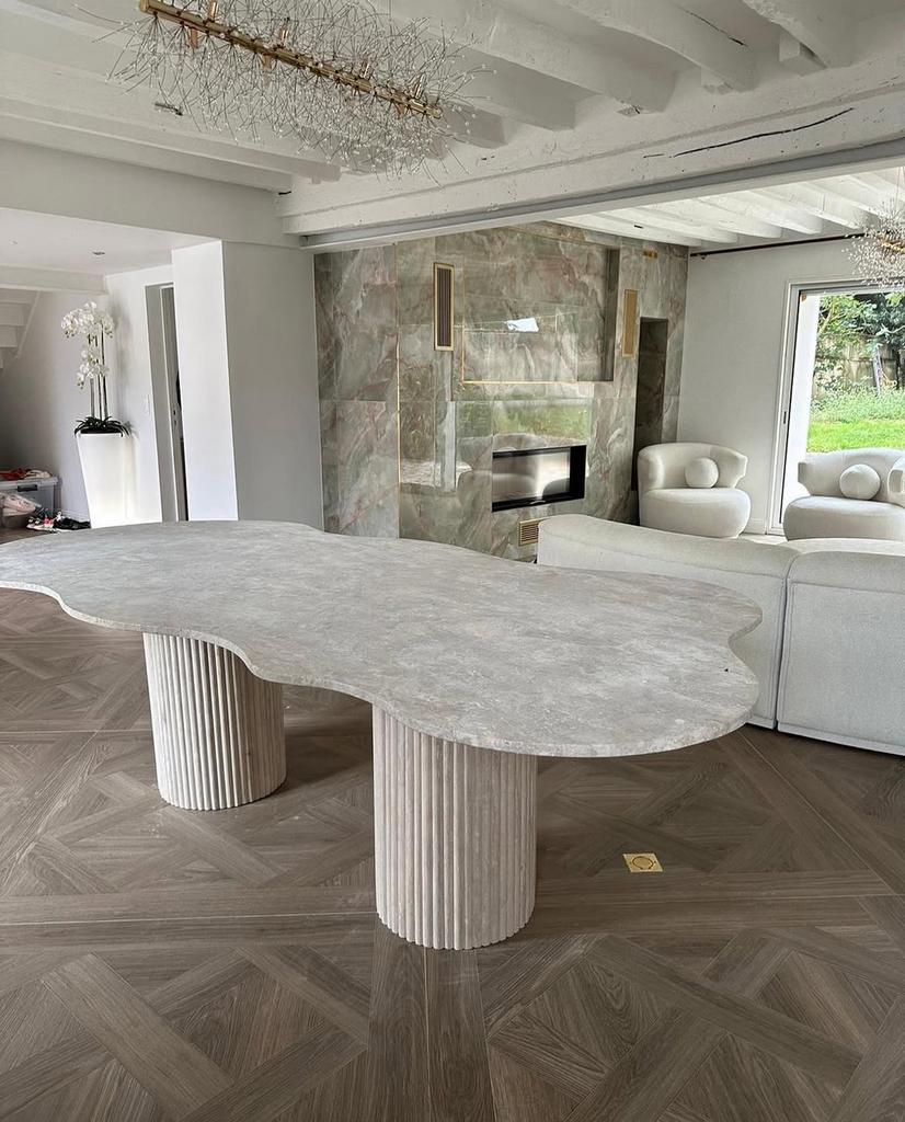 Table en travertin sur mesures neuve, Maison & Meubles, Envoi, Neuf