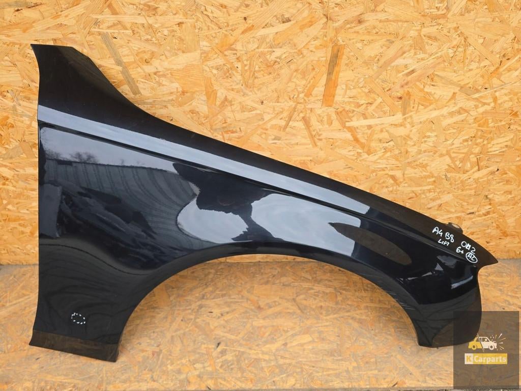 Audi A4 B8 Relever l'aile avant droite, AUDI AG, Auto-Union-Strasse 1
85045  Ingolstadt, DE, Audi, Utilisé