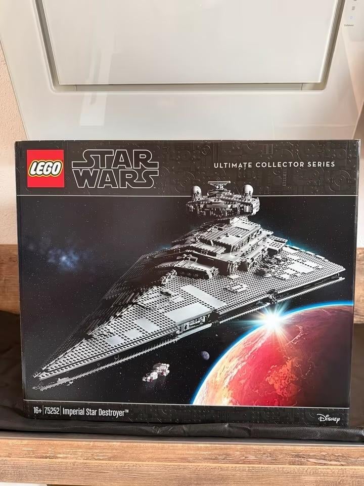 Lego 75252 Imperial Star, Ophalen of Verzenden, Nieuw