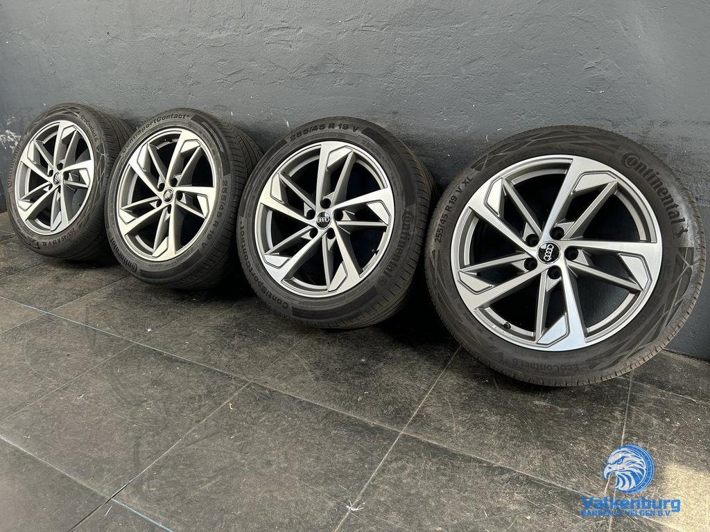 6mm! Originele Audi Q3 SQ3 F3 83A Audi Sport 19 inch antraci, 19 inch, Gebruikt, 255 mm, -