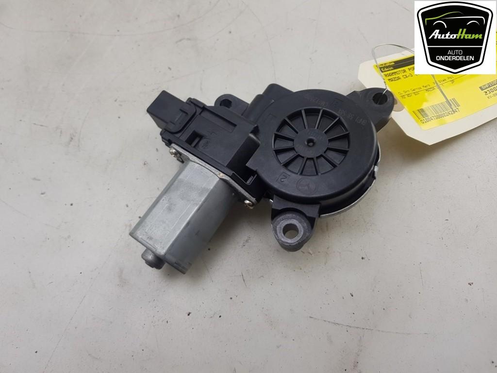 MOTEUR LEVE VITRE ELECTRIQUE CX-3 (DJ / DK) (|BHP15958X|), Hitdorfer Straße 73
51371  Leverkusen, DE, Mazda, Utilisé, Info@mazda.de