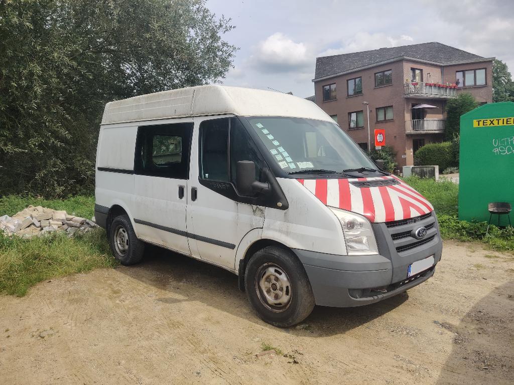 Ford Transit 2.2 TDCi 115pk (85kW) - 2011 - 234 000 km, Voorwielaandrijving, 4 deurs, 224 g/km, 2000 kg