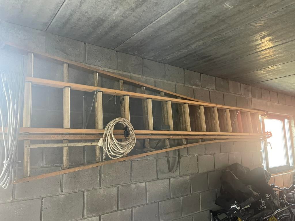 Échelle en bois 8 mètres, Bricolage & Construction, Enlèvement, Comme neuf, Échelle