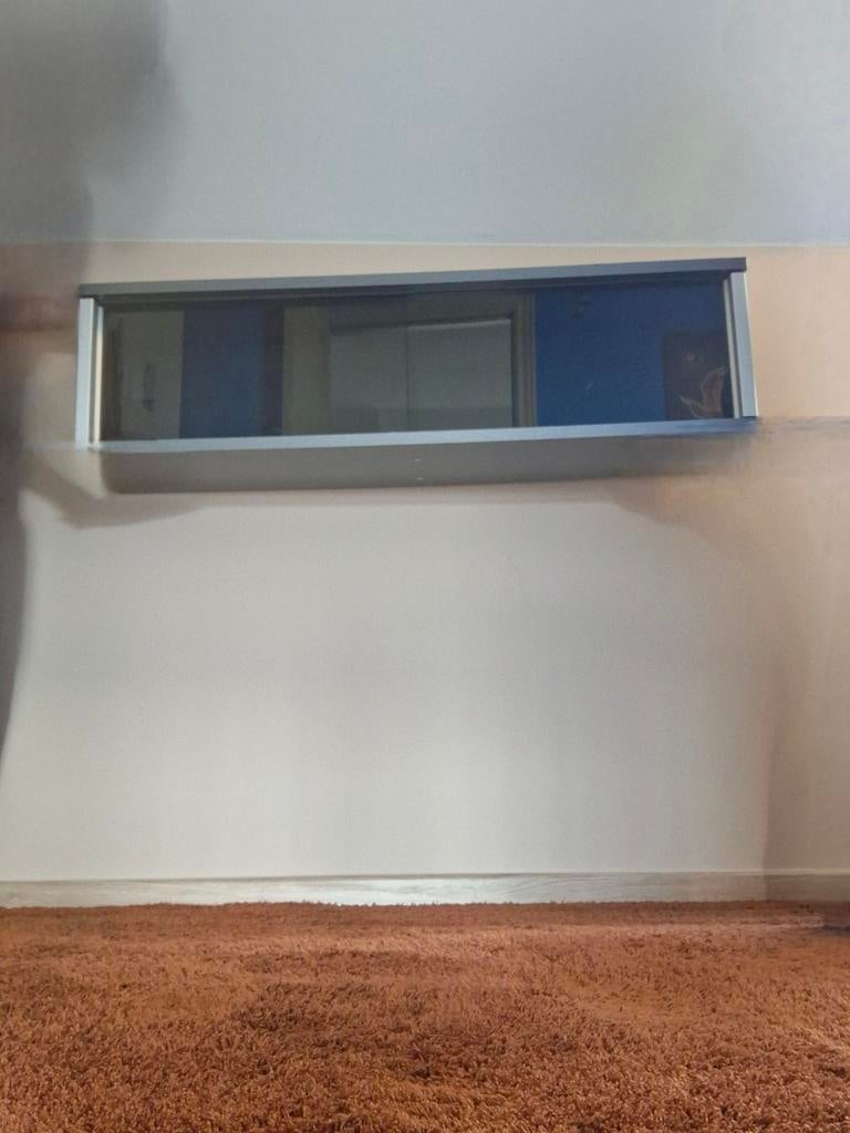 Strak hang kastje met glazen deur, Huis en Inrichting, Ophalen, Overige materialen, 75 tot 150 discs, Zo goed als nieuw