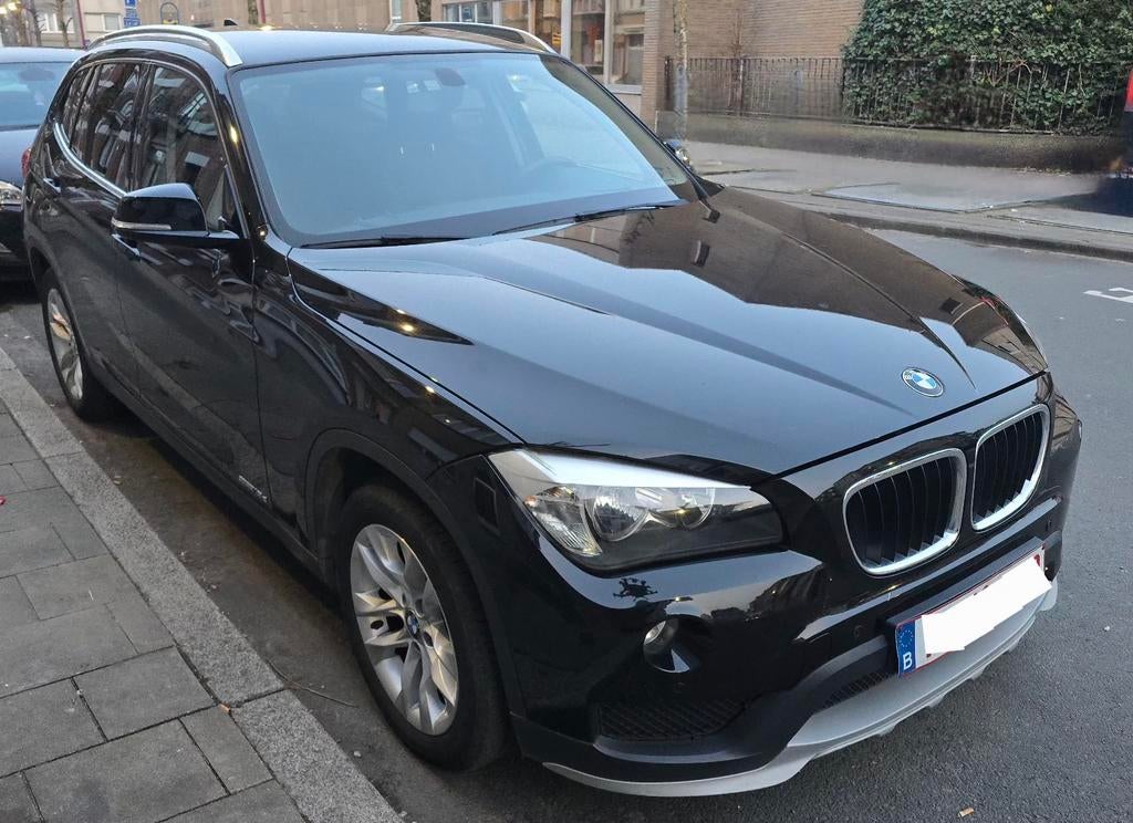 BMW X1 sDrive16d Automaat 8 versnellingen, Euro 5, Zwart, Zwart, Diesel